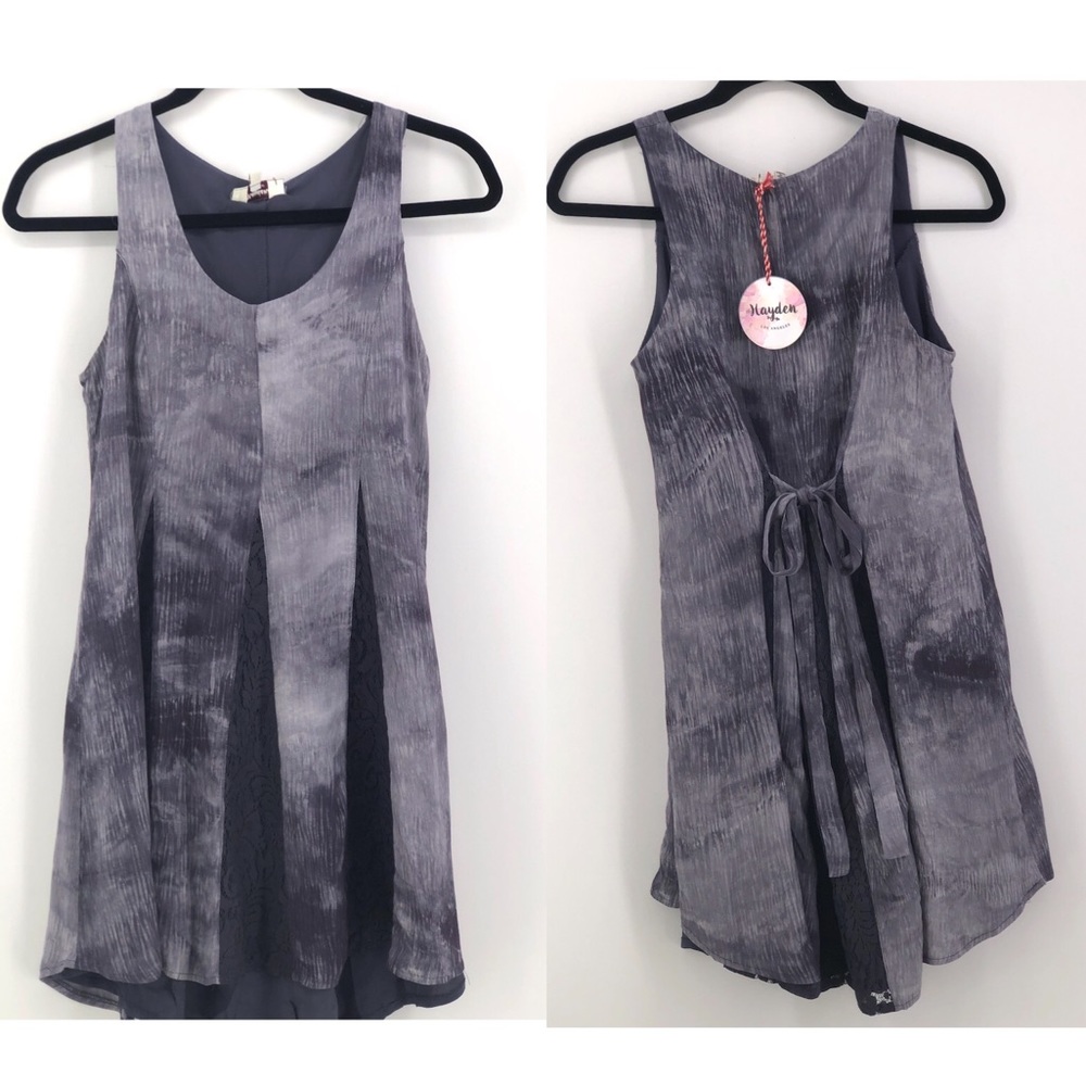 Hayden LA Gray Sleeveless Pleated Dress size: S